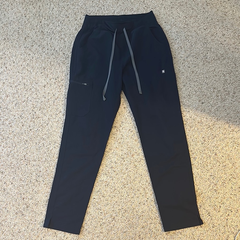 Figs Yola Skinny Scrub